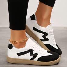 2025 New Flat Bottom Plus Size German Style Casual Sports Versatile Student Sneakers, Patchwork White Shoes,
