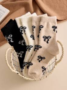 2/4 Paar Damen Plüsch Winter Socken mit Schleifen Muster, Kniestrümpfe, Weihnachtsgeschenk, dick, weich, flauschig, warm und bequem, zufällige Farben, geeignet für den täglichen Gebrauch und Ausflüge, gemütliche Socken - Verschiedenfarbig - Übersicht 3