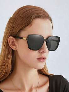 Óculos de sol com armação que deixam você com uma aparência mais elegante e elegante. Óculos de sol retrô em formato de borboleta, adequados tanto para mulheres quanto para homens. Podem ser presenteados de Natal para familiares ou amigos. São adequados para diversas atividades ao ar livre, como viagens de férias, fotografia de rua, dirigir, pescar, etc.