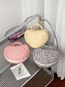 1 Stück Damen Handtasche für Make-up, ein blumenmusteriger, tragbarer, gesteppter Aufbewahrungsbeutel für Toilettenartikel und Kosmetik mit Nischenkonstruktion und großer Kapazität. Es hat einen einfachen, stilvollen und frischen Stil, was es zu einem Muss für die Reise und der perfekten Wahl für schöne Damen macht. Herbst Uni Essentials Reise Essentials Urlaubs Reise Tasche für Damen Make-up Organizer