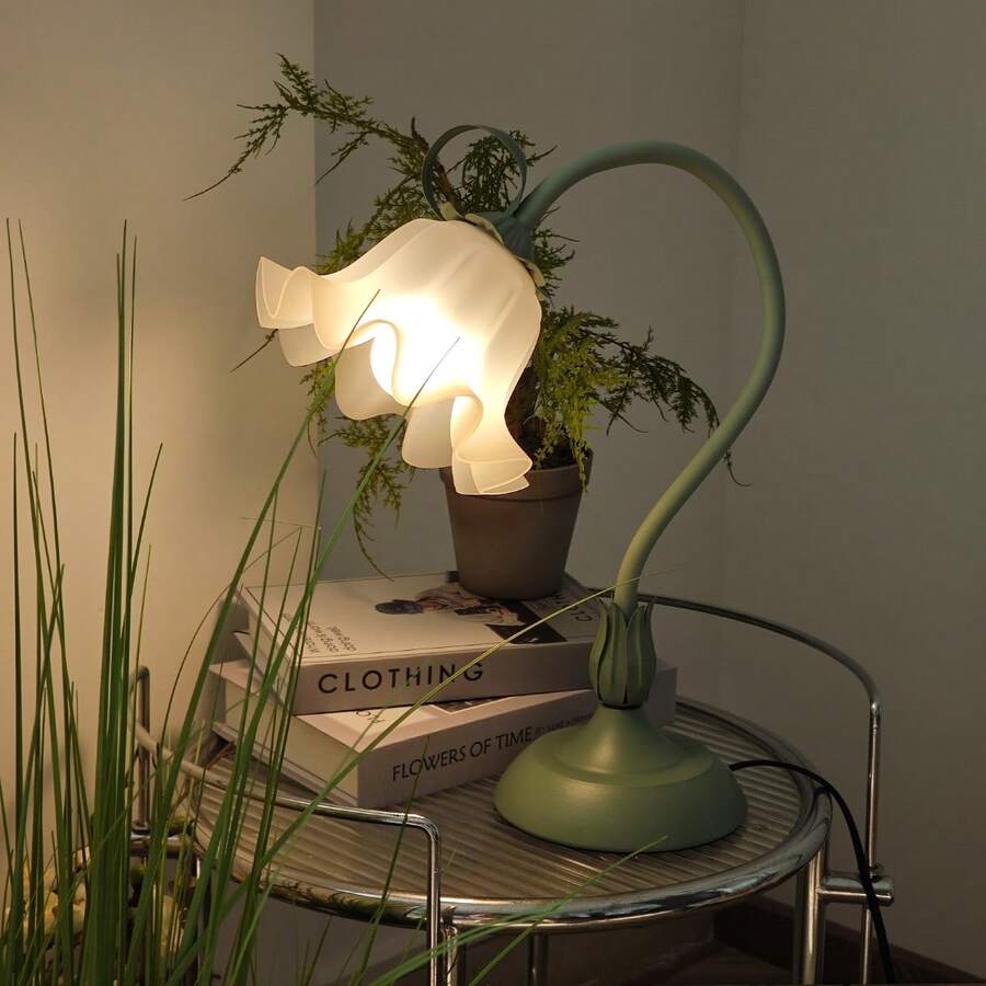 Flower Table Lamp,LED Reading Light Bedside Vintage Flower Night Light,3 Colours Modes Kawaii Bedside Lamps Decor,With E26 Bulb Nightstand Lights For Living Room Office Bedroom Home Decoration(Including Free Bulb )