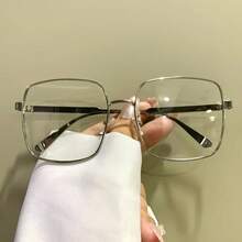 Elegant Metal Frame Glasses With Clear Lenses - Generous Square Design For Women And Men, Lightweight And Comfortable, Fashionable Accessory | Slim Fit Glasses | Durable Hinge | Holiday Gift Edition - vàng - Xem 5