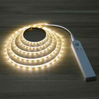 1条无线感应LED灯带，适用于橱柜、衣柜、楼梯等，USB供电，可作夜灯、楼梯背光照明，适用于房间、卧室、厨房、衣柜、楼梯、走廊和橱柜照明，可选1/3/5厘米灯带规格。适用于节日：万圣节、圣诞节、感恩节、毕业季等。