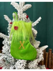 Opakowanie pojedyncze, skarpetki świąteczne, ozdoby świąteczne, zielony plusz, haftowane skarpetki z literami, ozdobne skarpetki świąteczne w torebce prezentowej