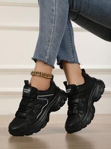 Tênis Casuais Femininos, Tênis Chunky de Sola Grossa, Tênis de Viagem com Cadarço e Malha Respirável, Tênis de Corrida Estudantil, Tênis Casuais de Moda de Cano Baixo, Tênis de Corrida para Uso Externo, Adequados para Todas as Estações