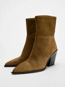 Fall/Winter US Style Pointed Toe Zipper Ankle Boots, New Vintage Pointed Western Boots, Chunky Heel Side Zipper Short Shaft European & American Boots, Size 35-42,Boots For Women