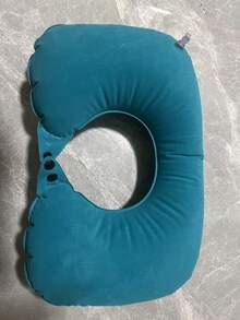 وسادة رقبة قابلة للنفخ للاستخدام الخارجي، وسادة رقبة محمولة للسفر، وسادة رقبة ضغط للسيارة والطائرة، حماية الرقبة للسفر، هدايا مضحكة، وسادة سفر، وسادة رقبة، وسادة رقبة للنوم في المكتب، وسادة سفر للسيارة، تحمي العمود الفقري دون ضغط وتوفر دعمًا قويًا. مناسبة كهدية مفاجأة للعطلات والأعياد وعيد الأم