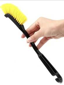 1 pieza Cepillo para llantas de coche, cepillo con cerdas duras y suaves, cepillo de anillo de acero para limpiar manchas en las ranuras, herramienta esencial para el lavado de coches - Amarillo - Ver 5