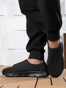 Adjustable Elderly Shoes, Hook And Loop Flat Casual Shoes For Dad, Mom, Grandma, Soft Sole, Suitable For Spring And Summer - Black - View 6