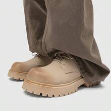 2025 Novos Botas de Cano Baixo para Homens, Outono/Inverno, Sapatos de Trabalho Retrô, Tênis Casuais de Sola Grossa