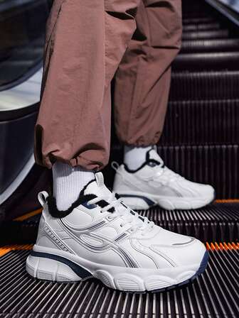 زوج من أحذية رياضية مبطنة بالحرارة ذات نمط رياضي ملون، أحذية لياقة بدنية وصالة الألعاب الرياضية، أحذية رياضية منصة سميكة بنعل سميك، مبطنة بفرو ناعم، أحذية جري خفيفة الوزن للنساء