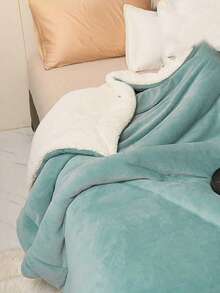1pc Matcha Green Solid Color Milk Velvet Lambswool Double Layer Skin-Friendly Soft Comfortable Blanket, Suitable For Bedroom, Guest Room, All Seasons - Sprout Green - View 8