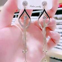 1 Pair Elegant Bohemian Geometric Teardrop Dangle Earrings With Sparkling Artificial Synthetic Zirconia Stones, Golden-Tone Alloy Long Drop Earrings For Women,Perfect For Daily Wear, Parties, Banquets & Gifts, Cute Earrings, Party Accessories, Sophisticated Style, Synthetic Zirconia Embellishments, Daily Wear Jewelry - 黑色 - 查看 9