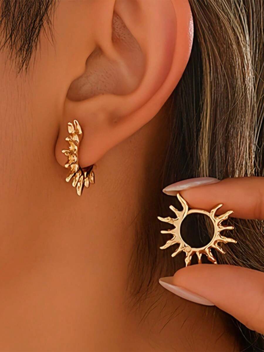 Hollow Out Sun Earrings For Women, Simple, Niche, Retro, Noble, Fashionable And Elegant Earrings For Women - Gold - View 1