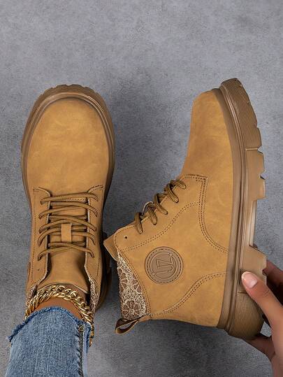 Botas de moda para exteriores suaves y transpirables, Otoño/Invierno 2025, Suela gruesa, Ligeras y cómodas para vacaciones, viajes y festivales. Adecuadas para todas las estaciones, Botines y botas al tobillo con estilo de moda para mujer, Tacón grueso, Estilo británico, Plataforma impermeable, Botines de moda para tallas grandes