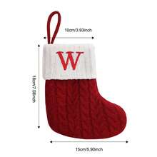 Kreativ gestrickte Buchstaben Weihnachtsstrümpfe, rote Wolle mit exquisiter Stickerei, diese Schneeflocken Dekostrümpfe haben einzigartige Designs; können als Weihnachtsbaum-Ornamente verwendet werden, um eine festliche Atmosphäre zu schaffen, geeignet für Wohnzimmer und Fensterdekorationen, perfekt für Weihnachtsfeiern und Weihnachtsdekoration Raumdekoration Winter