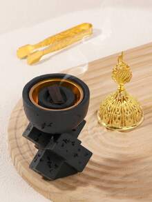 一套现代伊斯兰风格黑白香炉,树脂材质,简约设计,适用于各种场合,可作装饰、家居香氛、餐桌摆件、办公室、瑜伽馆、派对等,营造优雅氛围。也适用于寺庙装饰。这款香炉是节日、学生、毕业的理想礼物。 - 彩色 - 查看 7