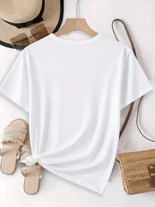Loose Fit Women's 'Mom And Grandma' Pattern T-Shirt - Comfortable Casual Crew Neck Top With Inspirational Quotes, Perfect For All Seasons, Elegant Party Essential, Local Delivery - White - View 2