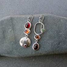 1 Pair Elegant Asymmetric Enamel Colored Glass Unique Personalized Earrings, Versatile For Autumn/Winter, Vintage Novelty Gemstone Earrings, Suitable For Halloween, Christmas, Holiday Gifts - Silver - View 7