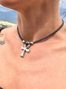 1 buc colier clasic cu cruce la modă, colier cu pandantiv din piele și metal argintiu, stil gotic, potrivit pentru petrecere, cadou de ziua de naștere, purtare zilnică