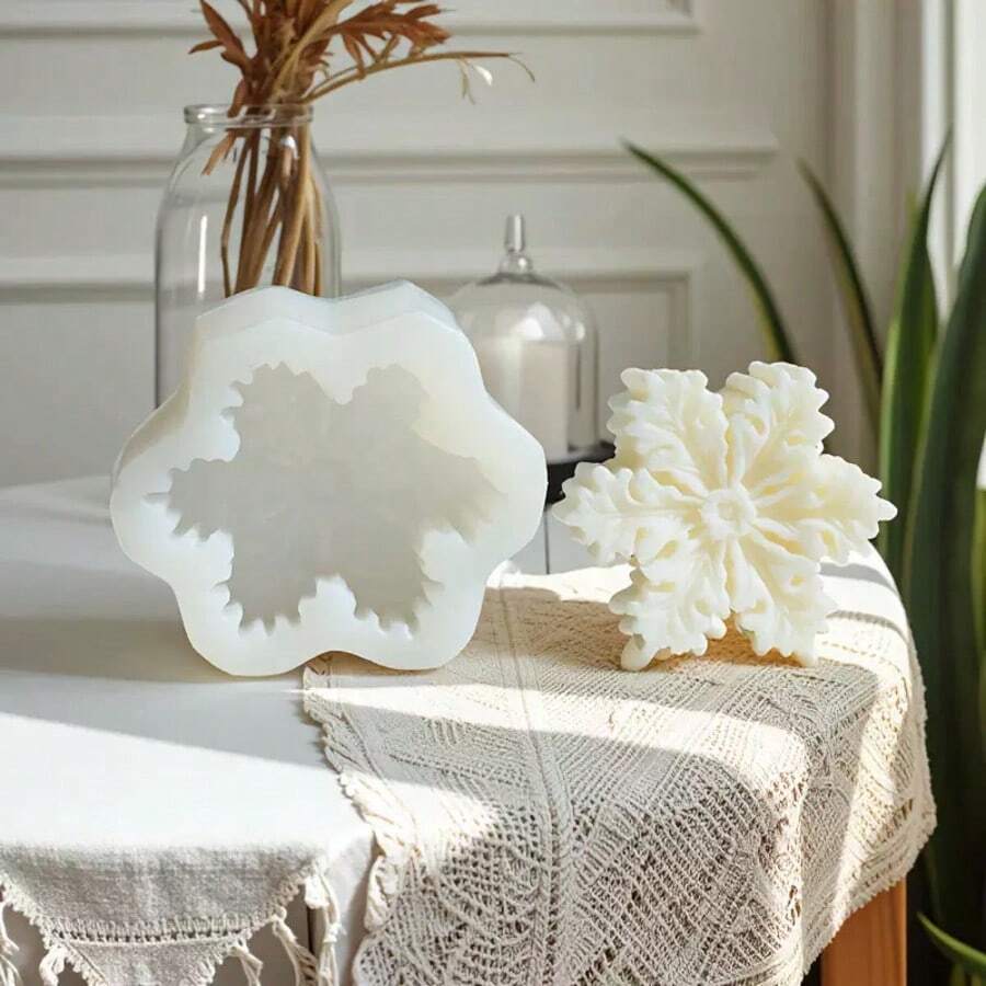 Christmas Snowflake Scented Candle Silicone Mold DIY, Christmas Resin Casting Mold, Large Snowflake Mold For Home Decor - White - View 1