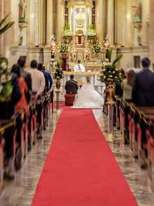 1pc Red Carpet For Birthday Party, Christmas Decoration, Holiday Celebration, Wedding, Store Opening, Exhibition Stage, Wedding Aisle, Disposable Red Carpet For Welcoming - Red - View 8