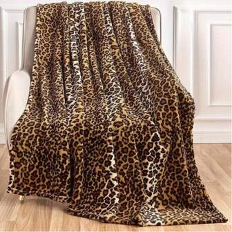 Modern Leopard Print Wool Blanket, Hypoallergenic Plush Flannel, Knitted Fabric For All Seasons, Machine Washable, Digital Printing, 280gsm, Suitable For Bed, Sofa, Travel, Camping