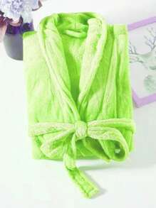 冬季保暖休闲法兰绒睡袍女士睡衣，毛绒柔软长浴袍保暖，家居披肩领睡袍，优质女士睡袍毛绒柔软长浴袍保暖羊毛披肩领水疗浴袍加厚适合秋冬季、温泉、水疗、家居服、送礼、男女通用。