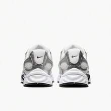 Nike 男款 V5 RNR 复古休闲低帮运动鞋 HJ5228-104