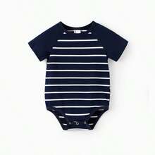 PatPat Navy Blue Striped Matching Family Outfits Cotton Stripe Casual Summer T-Shirt & Short-Sleeve Belted Dress For Mom, Dad, Kids & Baby Classic Nautical Family Look - 藍色 - 查看 4