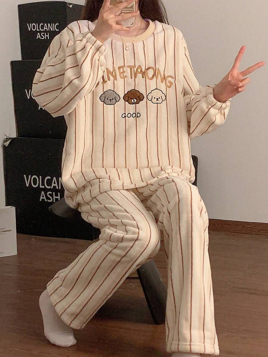 2 Stück Damen bestickter Flanell Flausch Pyjama Set, cartoon gestreift warme Winter Nachtwäsche Anzug, Herbstkleidung