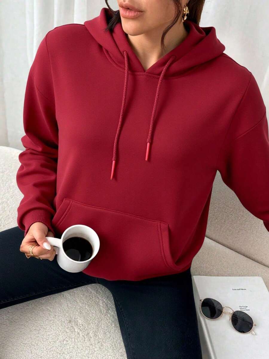 sudadera unicolor con capucha y diseño en los cordones ajustables  Liso    Casual    Bolsillo  Cordón    Colegio - rojo intenso - Ver 1