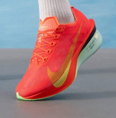 Nike 男子ZOOMX VAPORFLY NEXT% 4運動訓練跑步鞋
