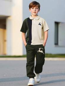 Conjunto de 2 piezas de camisa polo de manga corta y pantalones con cordón para niños/niños pequeños/adolescentes, con parte superior estampada con bloques de color y ciervos y pantalones casuales - Verde militar - Ver 1