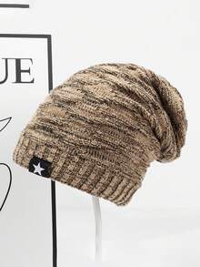 Nuovo berretto invernale/autunnale imbottito, berretto lavorato a maglia con toppe a stella a cinque punte alla moda, cappello lavorato a maglia versatile con motivo argyle jacquard, accessorio invernale soffice