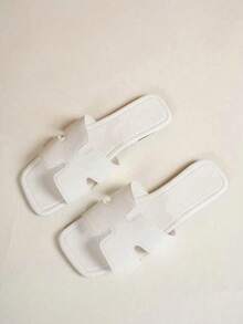 Sandalias planas para mujer, con punta cuadrada, en beige y negro, versátiles, nuevas llegadas de primavera/verano, nuevas sandalias deslizantes con diseño en H para mujer de moda - Blanco - Ver 4