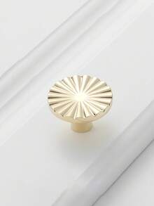 10pcs Circular Sunflower Shaped Drawer Pulls, Suitable For Wardrobe, Cabinet, Shoe Cabinet, Vanity, Furniture, Door Handles, Copper Material, Screws Included, Decorative Atmosphere Gift, Fun Surprise Gift - Gold - View 6