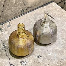 Luksusowy, szczotkowany, galwanizowany, ceramiczny dozownik do mydła w kolorze szampańskiego złota, butelka na mydło w płynie do łazienki w hotelu, srebrna butelka z pompką do balsamu, butelka na żel pod prysznic, okrągła, antypoślizgowa dekoracja blatu, wysokiej klasy dozownik do mydła w płynie z pompką