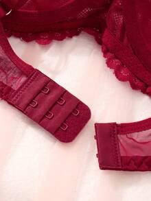 2PCS Women's Red Sexy Set With Steel Rim Lace Bra And Underwear Set Lace Two Pieces Underwear Red Christmas Gift, Sexy Flower Embroidered Mesh Translucent Underwear Set, Suitable For All Seasons