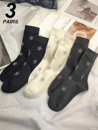 모든 계절에 편안하고 통기성 좋은 3켤레 발목 양말; 귀여운 라운드 넥의 별 모양 양말; 다용도이며 내구성 있는 걸 발목 양말; 중간에 별 패턴이 있는 양말; 걸 발목 양말.