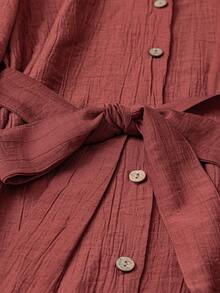 Đầm maxi nữ bằng vải lanh nhăn thoải mái, kiểu dáng thường ngày, cổ bẻ, cài nút, thắt lưng, tay áo dài, thanh lịch cho mùa xuân. - Màu Đỏ Sâu - Xem 4