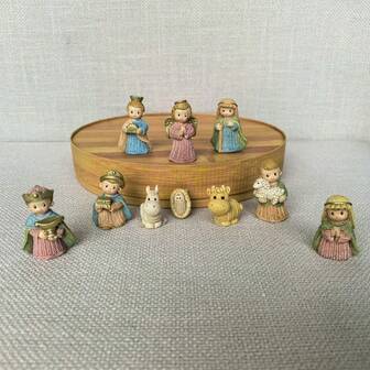 10 件圣诞耶稣诞生场景雕像套装，精致树脂制作的收藏装饰品