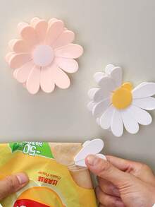 1pc Snack Sealing Clip, Personalized Daisy Petal Creative Design. 3D Magnetic Sealing Clip, Refrigerator Sticker, Food Bag Clip. - Multicolor - View 7