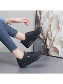 Tênis Casuais de Sola Macia para Mulheres, Novos Sapatos Planos Antiderrapantes Confortáveis e Versáteis para o Outono