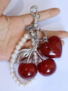 1 件别致樱桃钥匙扣，带闪亮树脂吊坠 - 合金 C 型钩扣，适用于女士钱包和包袋，是送给家人朋友和情侣的理想礼物，情人节礼物，背包装饰钥匙扣，适用于包袋，汽车配件，女士 - 彩色 - 查看 15