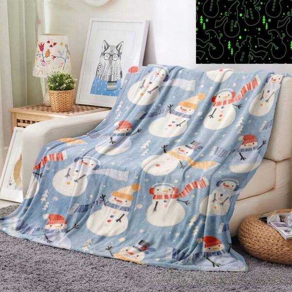 بطانية من الفلانيل تضيء في الظلام، بنمط رجل الثلج، بأجواء عيد الميلاد. تضيف حرفية نسيجية فريدة ومشرقة لإضاءة يومك، تدفئة قلبك وحماية أحلامك. مريحة وعادية، تتيح لك الحرية والراحة.