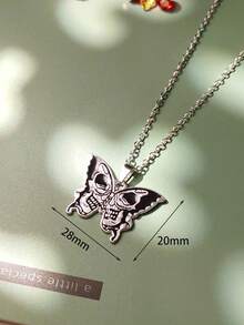 1pc Gothic Style Skull & Butterfly Pendant Necklace, Suitable For Daily Wear And Gift For Friends, Halloween Party Gift