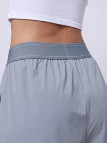 女士轻便高弹跑步裤 - 休闲速干运动裤，带拉链口袋。宽松、高弹、透气速干的运动裤，适合跑步、徒步、健身等运动。休闲风格，采用优质柔软面料，舒适透气，弹性极佳，完美适用于各种运动场景。春季款 - 灰色 - 查看 2