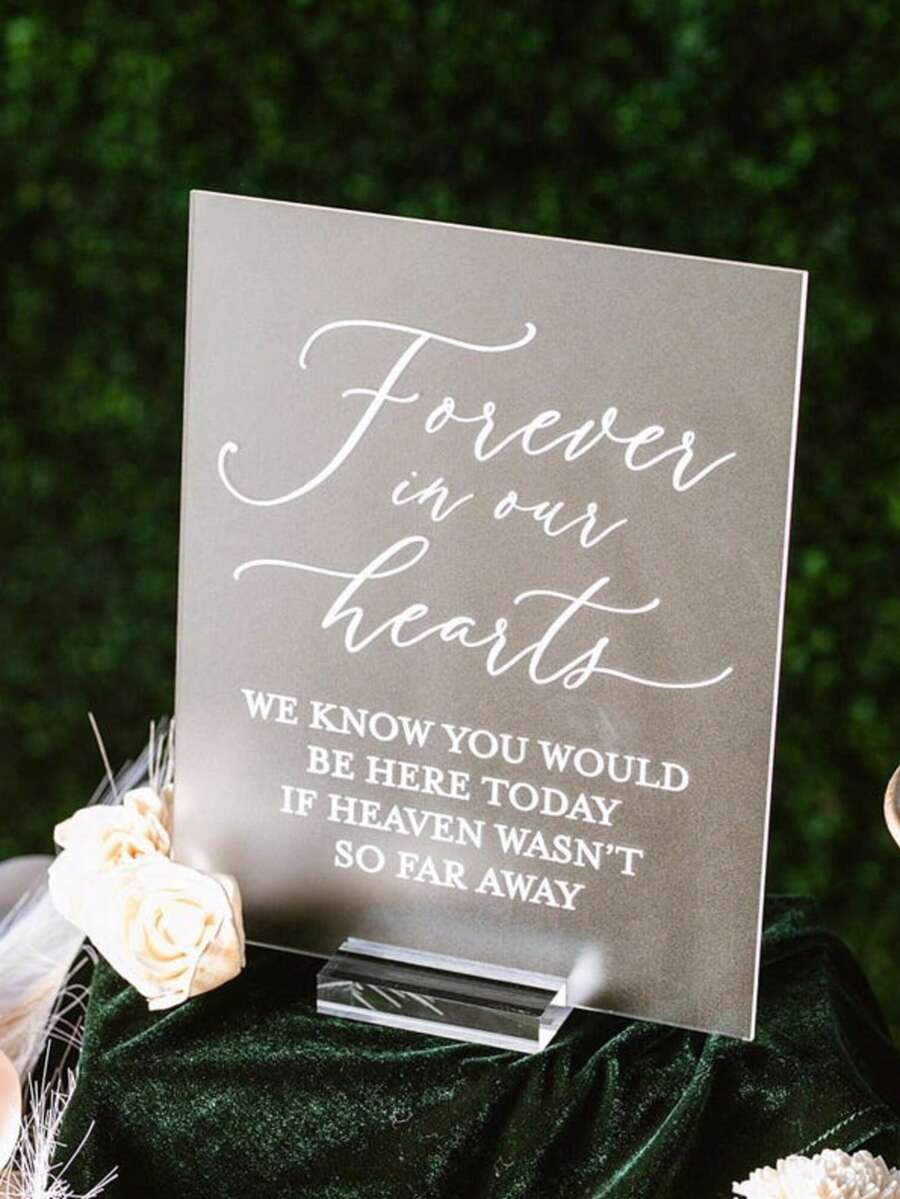 1 件“深切缅怀”亚克力牌匾，纪念那些永远活在我们心中的人，现代透明玻璃质感亚克力纪念牌匾，适用于婚礼，“永远活在我们心中的人”，亚克力婚礼纪念牌匾，“深切缅怀”婚礼牌匾，婚礼牌匾，婚礼用品，婚礼装饰，婚礼中心装饰品 - 彩色 - 查看 1