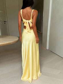 1 chiếc váy liền thân hở lưng cổ chữ V sâu gợi cảm dành cho nữ - Màu vàng - Xem 2